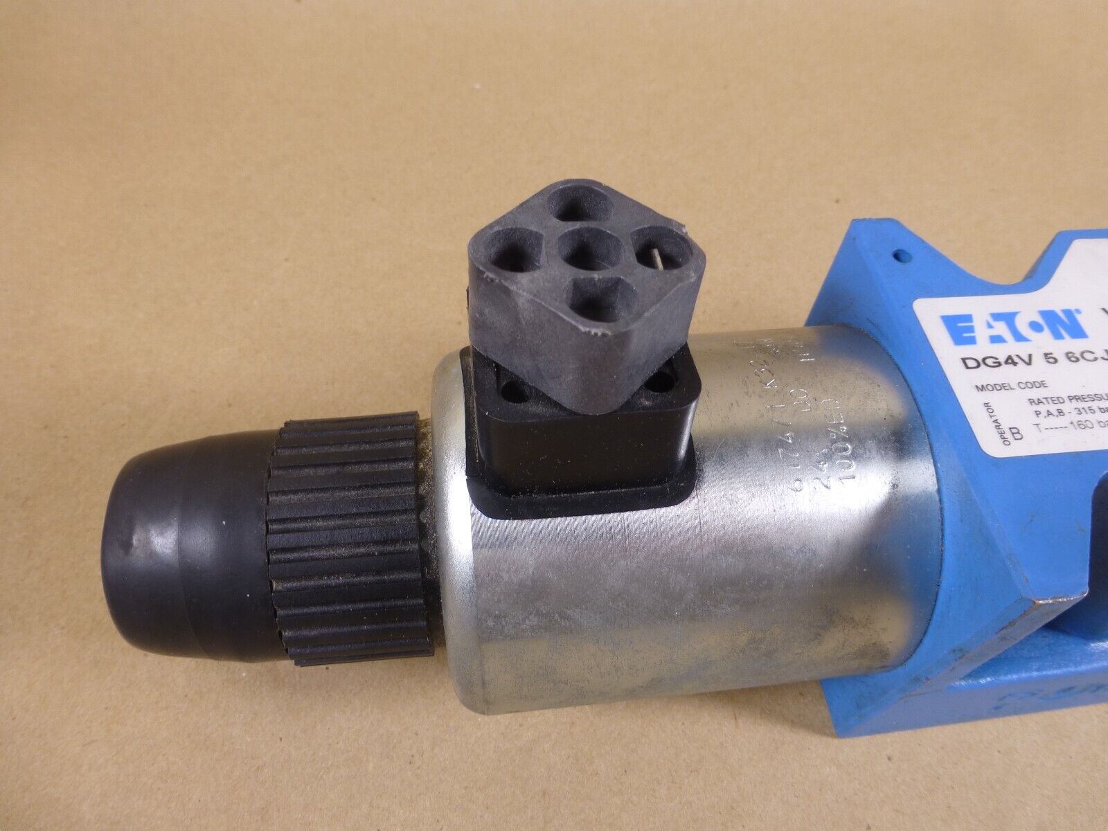 Eaton Vickers DG4V-5-6CJ-H-M-U-H6-20 Directional Valve DG4V 315Bar *Made In UK* | Industrial MRO Replacement Parts, Manufacturing Machine Parts &amp; Components, Heavy Equipment Parts Supplier