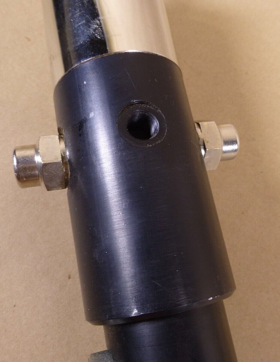 Flexbimec Pneumatic Oil Pump Art. 2020 , Compression 3:1 , 210 l/min , 350PSI | Industrial MRO Replacement Parts, Manufacturing Machine Parts &amp; Components, Heavy Equipment Parts Supplier