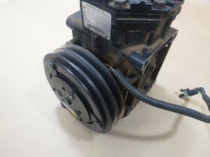 Freightliner Navistar AC Compressor ET210L - 25053C, 2 - Groove 12 Volt (For Parts) - Royal Equipment FREIGHTLINER