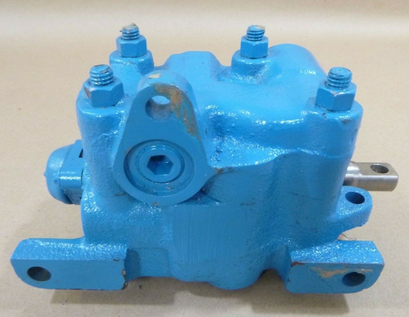 FRONT WINCH HYDRAULIC CONTROL FOR M939 M923 SERIES TRUCK VICKERS CM11 | Genuine M35 Military Truck Parts and M939 Cargo Truck Surplus Parts
