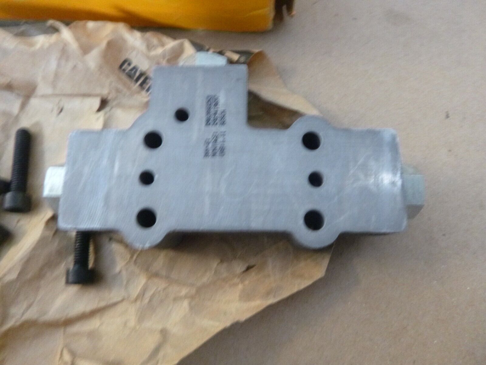 Genuine Caterpillar Linear Directional Flushing Valve 251-3786 Fits CB-534D | Industrial Tractor Parts Supplier and Surplus Tractor Parts &amp; Accessories
