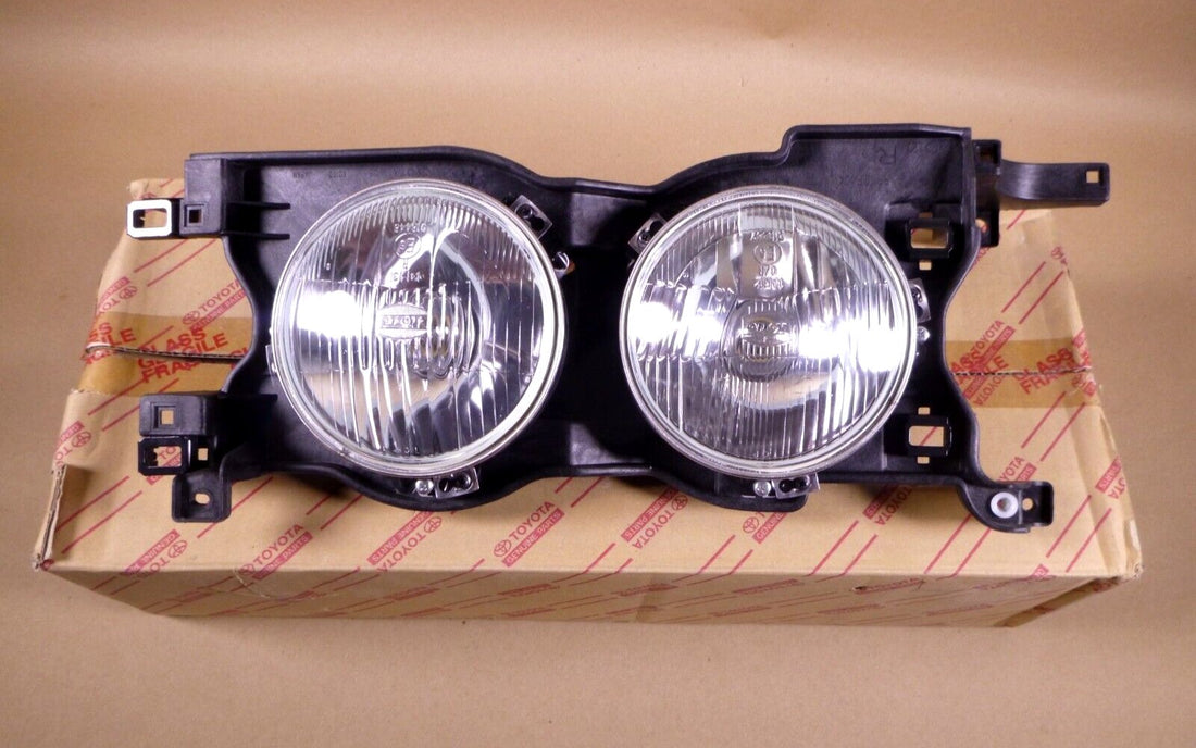 Genuine Toyota Coaster BB42, HZB50 Right Hand Front Headlight ASSY 81110-36262 | Replacement Truck Parts, Trailer Accessories, Automobile Supplies, Car Parts &amp; Accessories