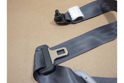 GENUINE TOYOTA HIACE 1999 - 2006 REAR RH SEAT BELT NO.2 TK - ABO - EF487 73560 - 26210B1 - Royal Equipment Royal Equipment