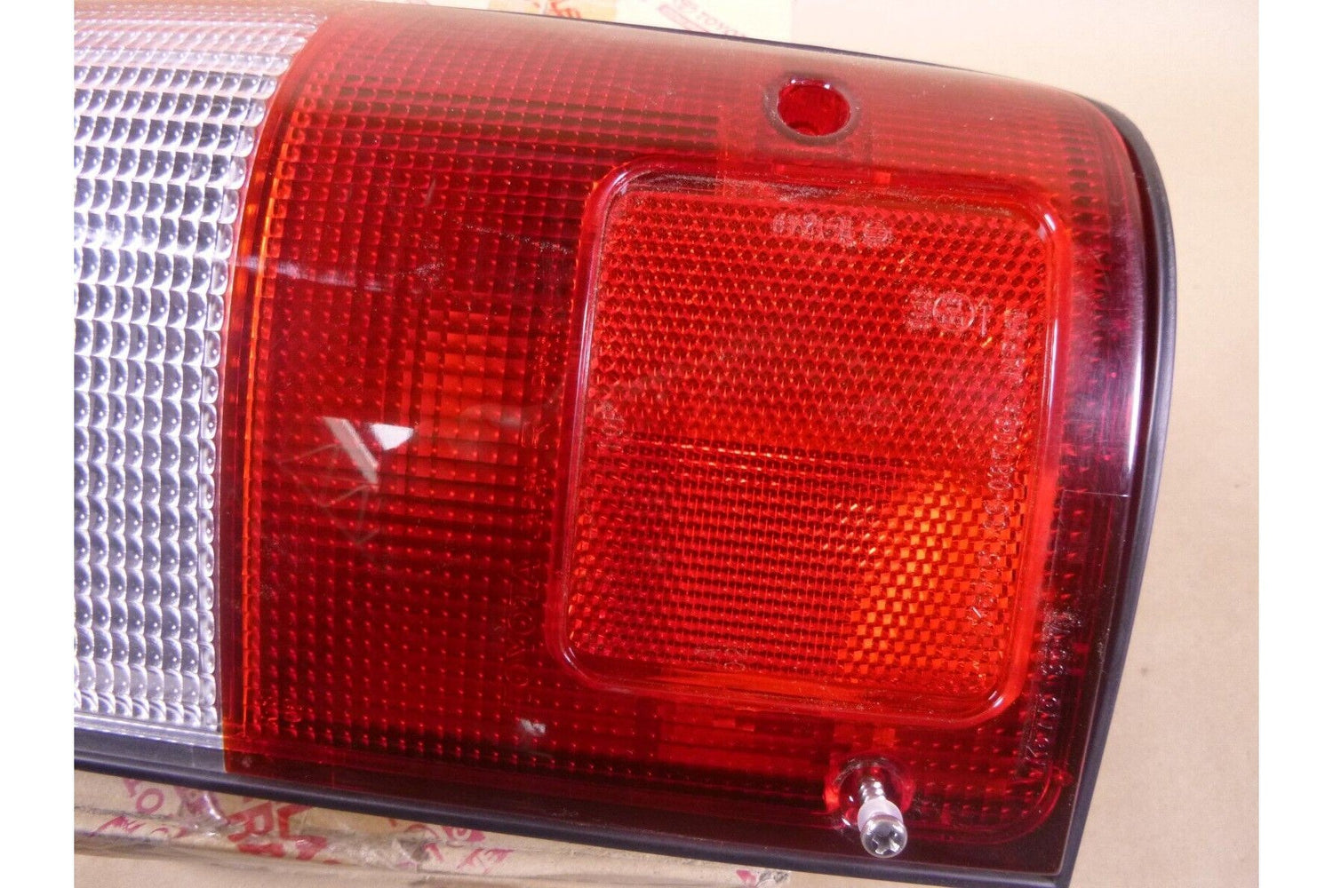 Genuine Toyota HILUX/4RUNNER Rear Right Combination Tail Light 81550-35140 | Replacement Truck Parts, Trailer Accessories, Automobile Supplies, Car Parts &amp; Accessories