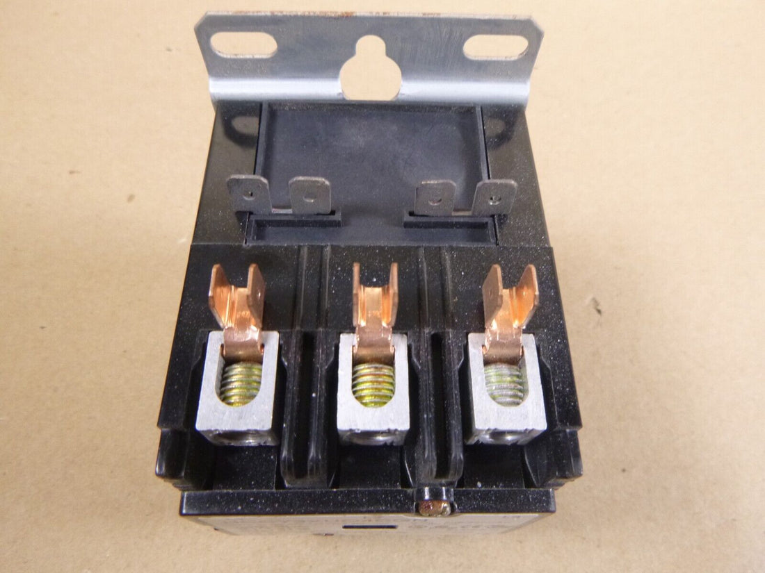 Hartland Controls Definite Purpose Contactor, 40FLA, 50AMP, 208/240VAC, 50/60HZ | Electrical MRO Replacement Parts &amp; Components and Commercial Electrical Supplies Company