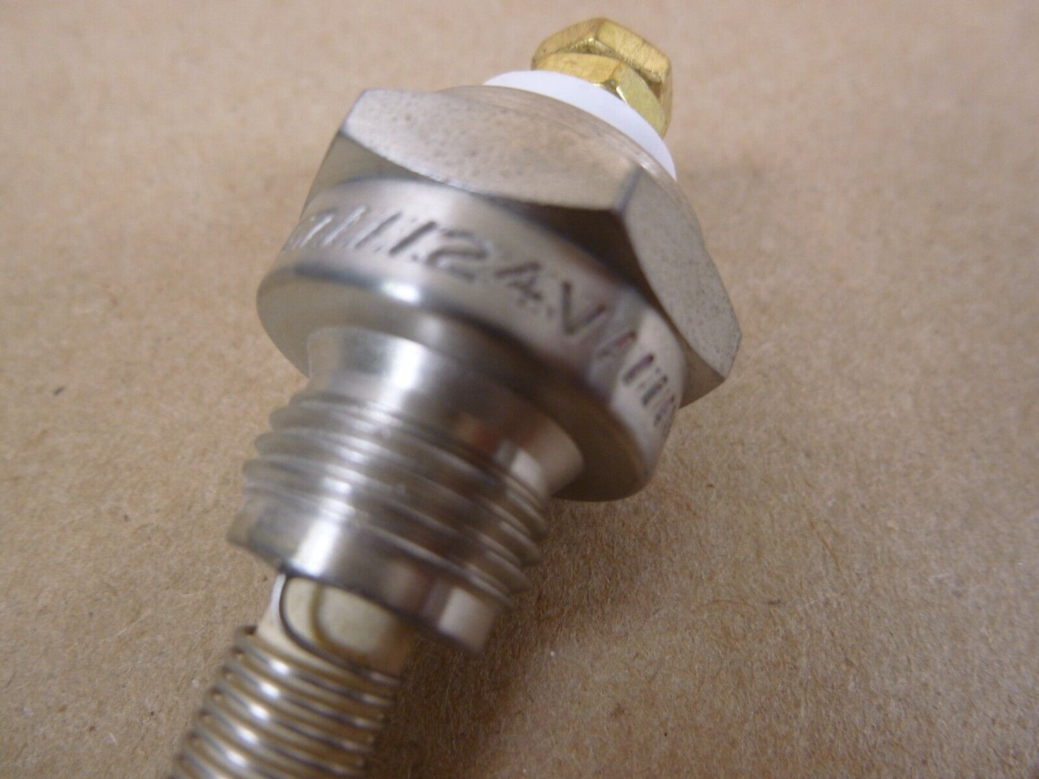 HDT 48862-02 Glow Plug CH47 For UH48-E Heater Burner , 2920-01-024-3965 | Industrial MRO Replacement Parts, Manufacturing Machine Parts &amp; Components, Heavy Equipment Parts Supplier