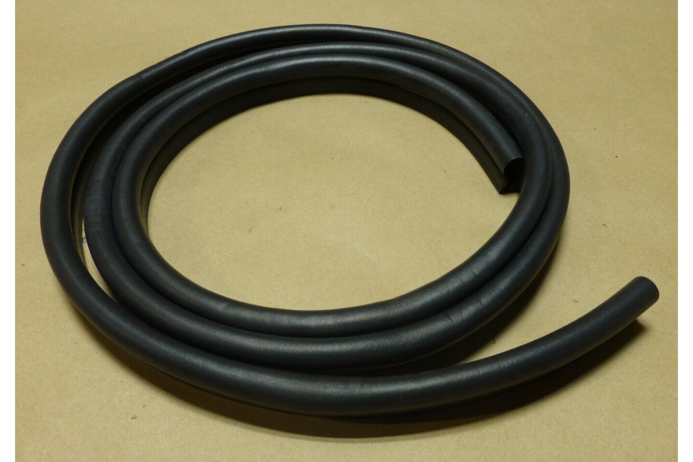 HMMWV M998 WEAPON STATION TRAY SEAL 12340088 , 5584188 , 5330-01-202-8360 | Genuine HMMWV Replacement Parts and Military Surplus Humvee Parts &amp; Accessories