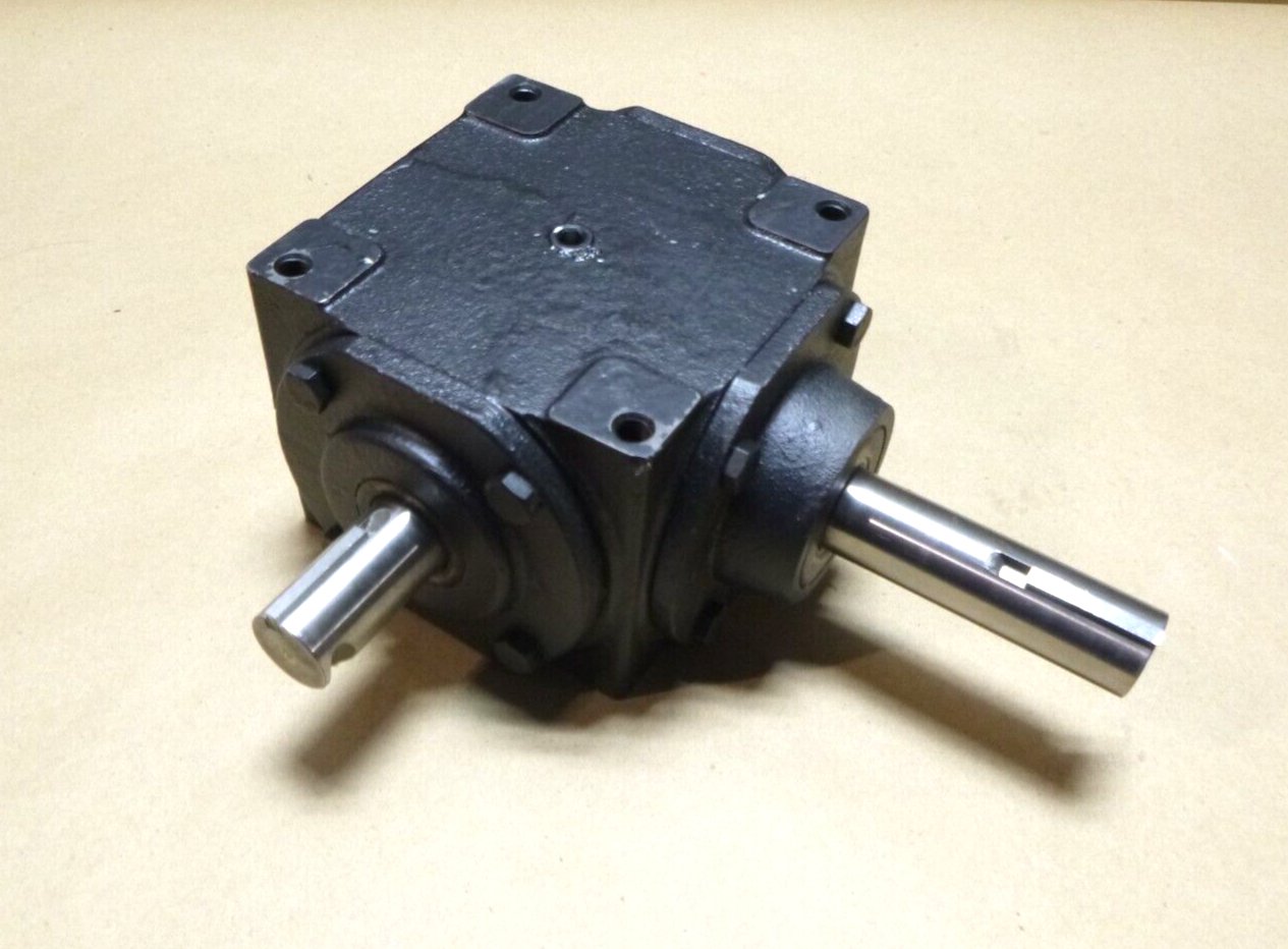Hub City Model 150 Style F ST Right Angle Bevel Speed Reducer 1:1 Ratio 1" Shaft | Industrial Electric Motors, Pumps &amp; Parts
