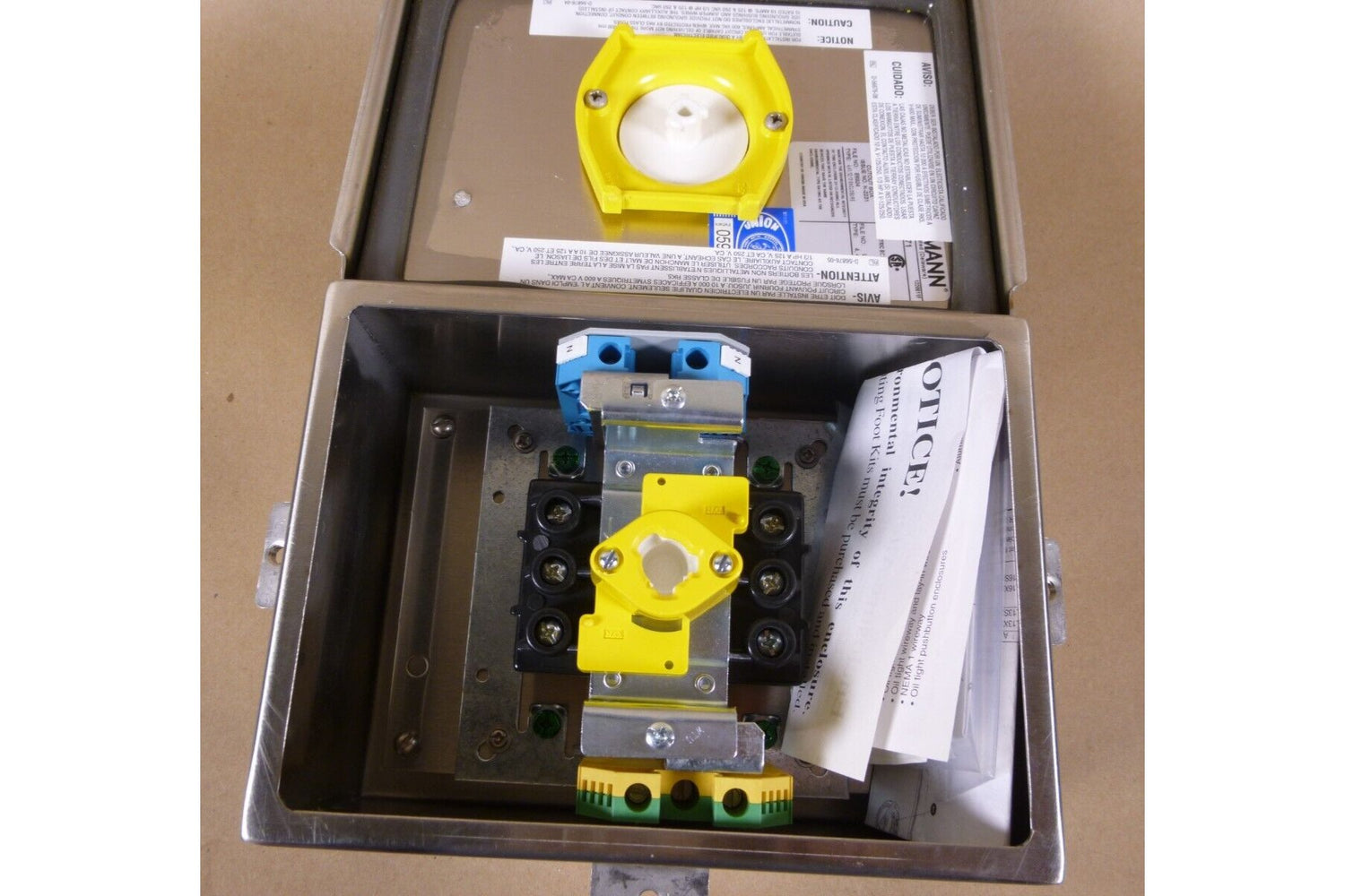 HUBBELL HBL16S63D 60A 600V 3P ROTARY MOTOR DISCONNECT SWITCH CIRCUIT-LOCK 66063D | Electrical MRO Replacement Parts &amp; Components and Commercial Electrical Supplies Company