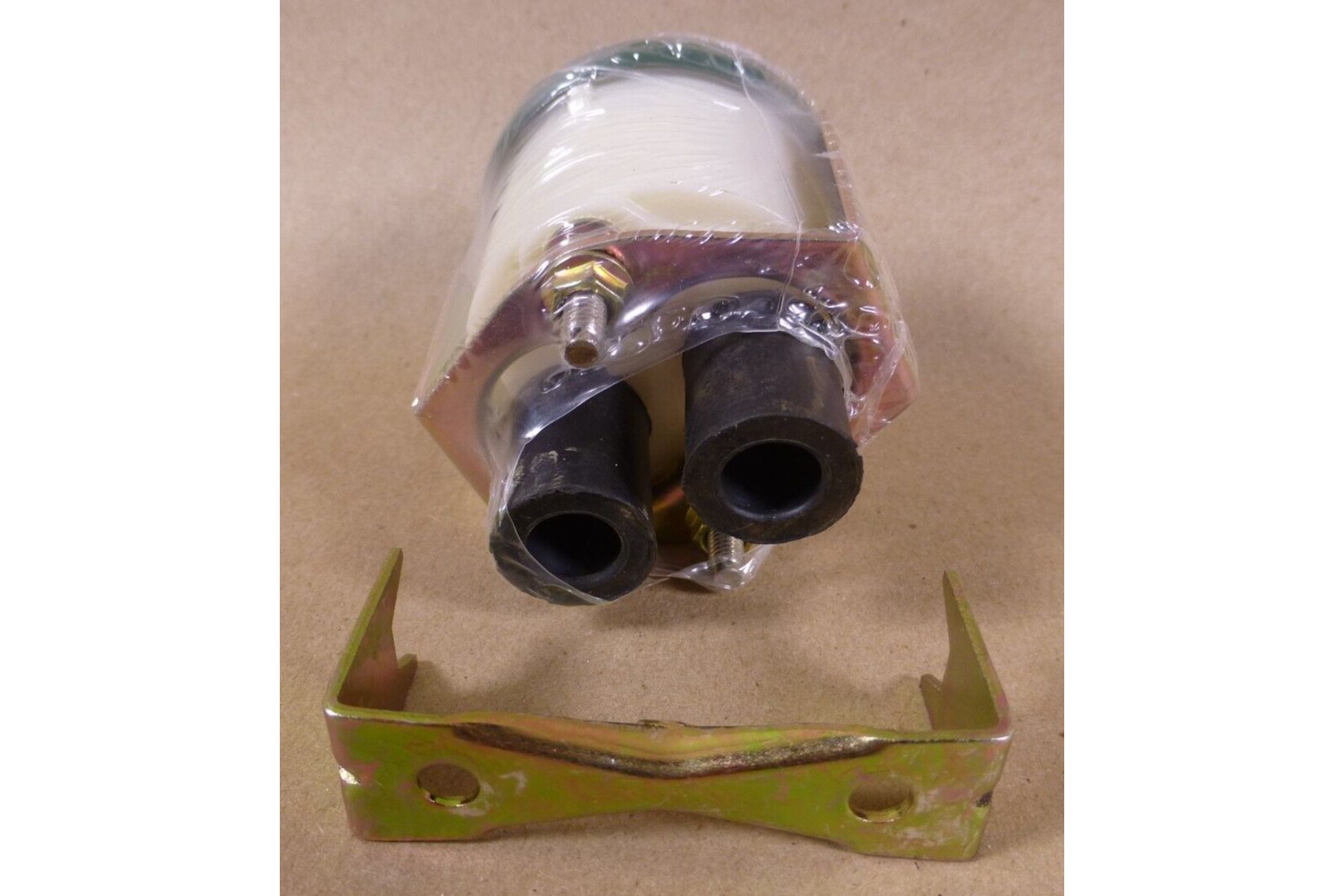 HUMVEE HMMWV M998 M35 M939 FUEL LEVEL GAUGE MS24544-2 , 6680-00-933-3600 | Genuine M35 Military Truck Parts and M939 Cargo Truck Surplus Parts