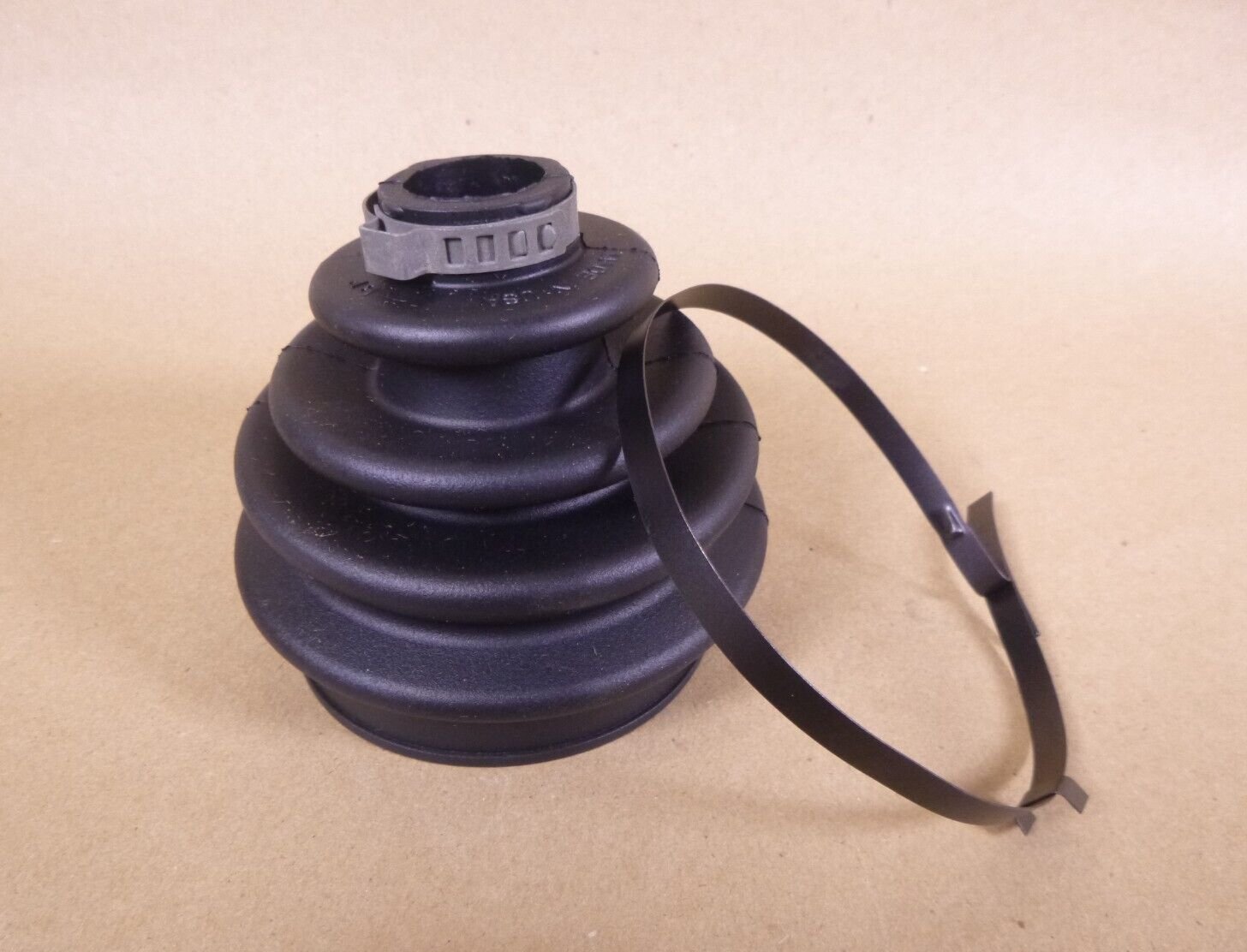 Humvee M998 M1025 Half Shaft Boot Kit Rotor Side 5705605 , 2530-01-191-8741 | Genuine HMMWV Replacement Parts and Military Surplus Humvee Parts &amp; Accessories