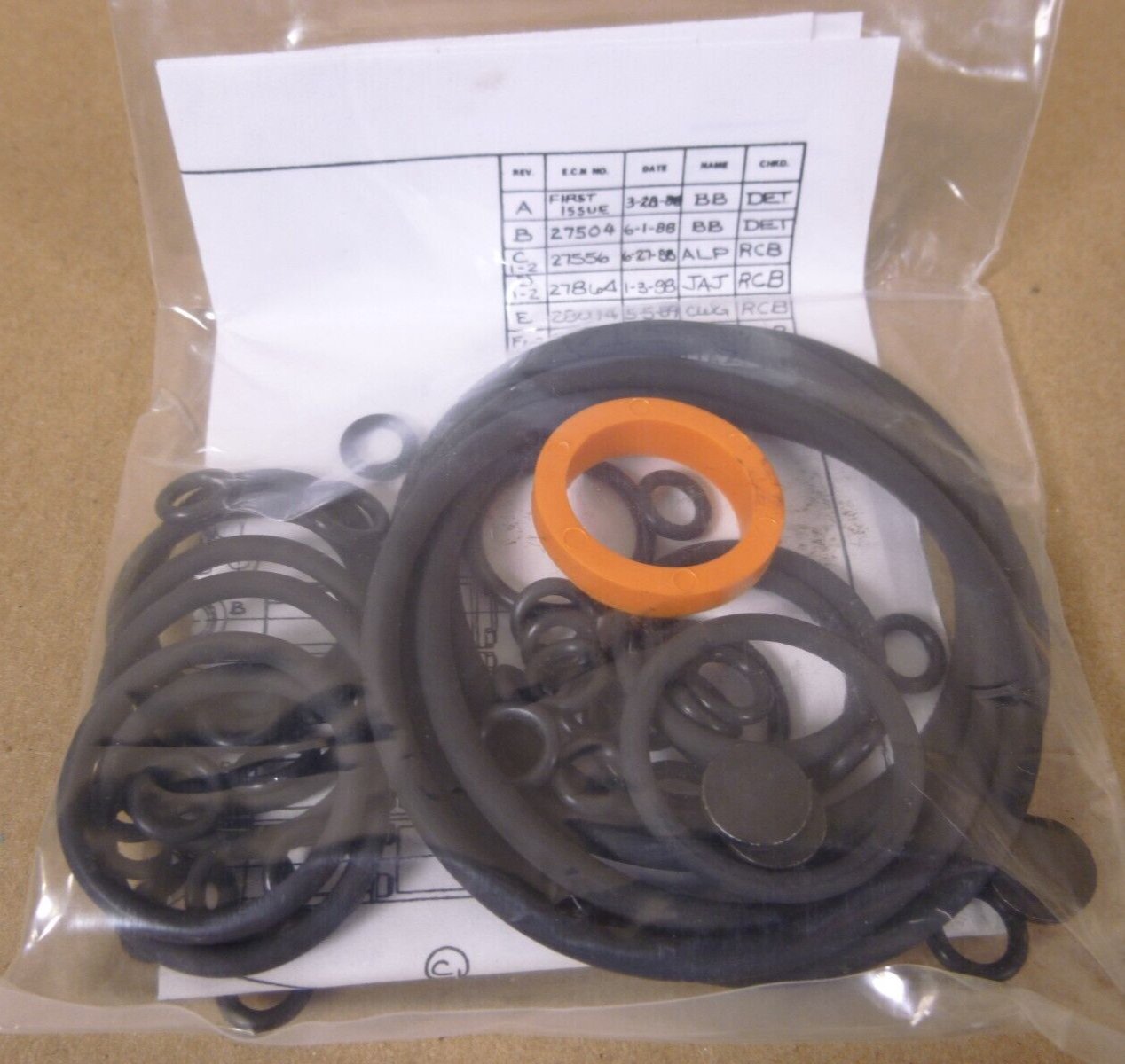 Husco 53820D Fits JLG Service Control Valve Parts Kit 8904036 , 4820-01-297-5208 | Industrial Tractor Parts Supplier and Surplus Tractor Parts &amp; Accessories