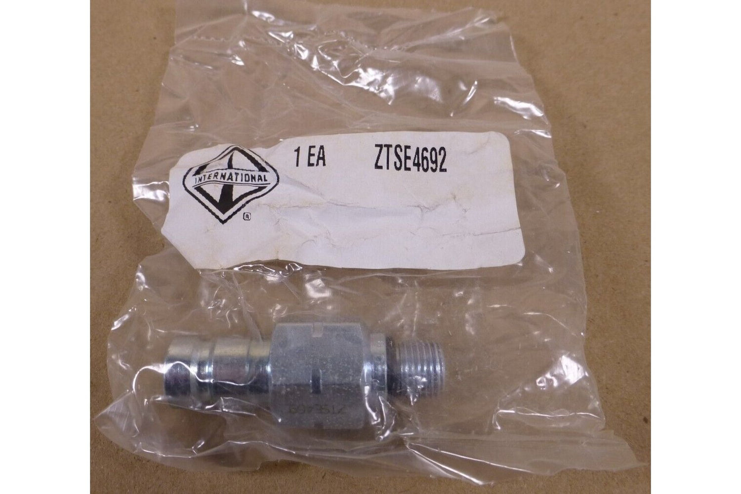 International Fuel Oil Adapter Tool Coupling Test Fitting DT 466 / 570 ZTSE4692 | Replacement Truck Parts, Trailer Accessories, Automobile Supplies, Car Parts &amp; Accessories