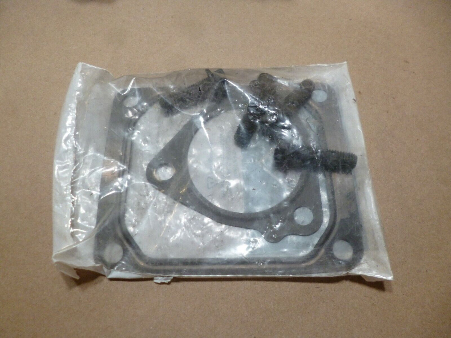 INTERNATIONAL MANIFOLD KIT 1876114C93 , 5340-01-566-5774 | Replacement Truck Parts, Trailer Accessories, Automobile Supplies, Car Parts &amp; Accessories