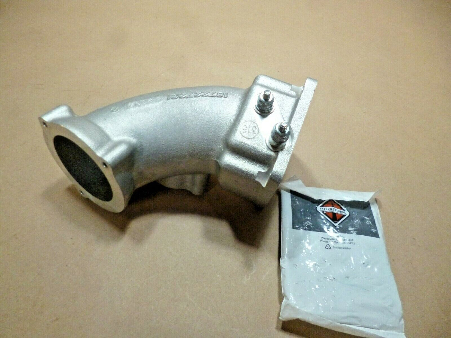INTERNATIONAL MANIFOLD KIT 1876114C93 , 5340-01-566-5774 | Replacement Truck Parts, Trailer Accessories, Automobile Supplies, Car Parts &amp; Accessories