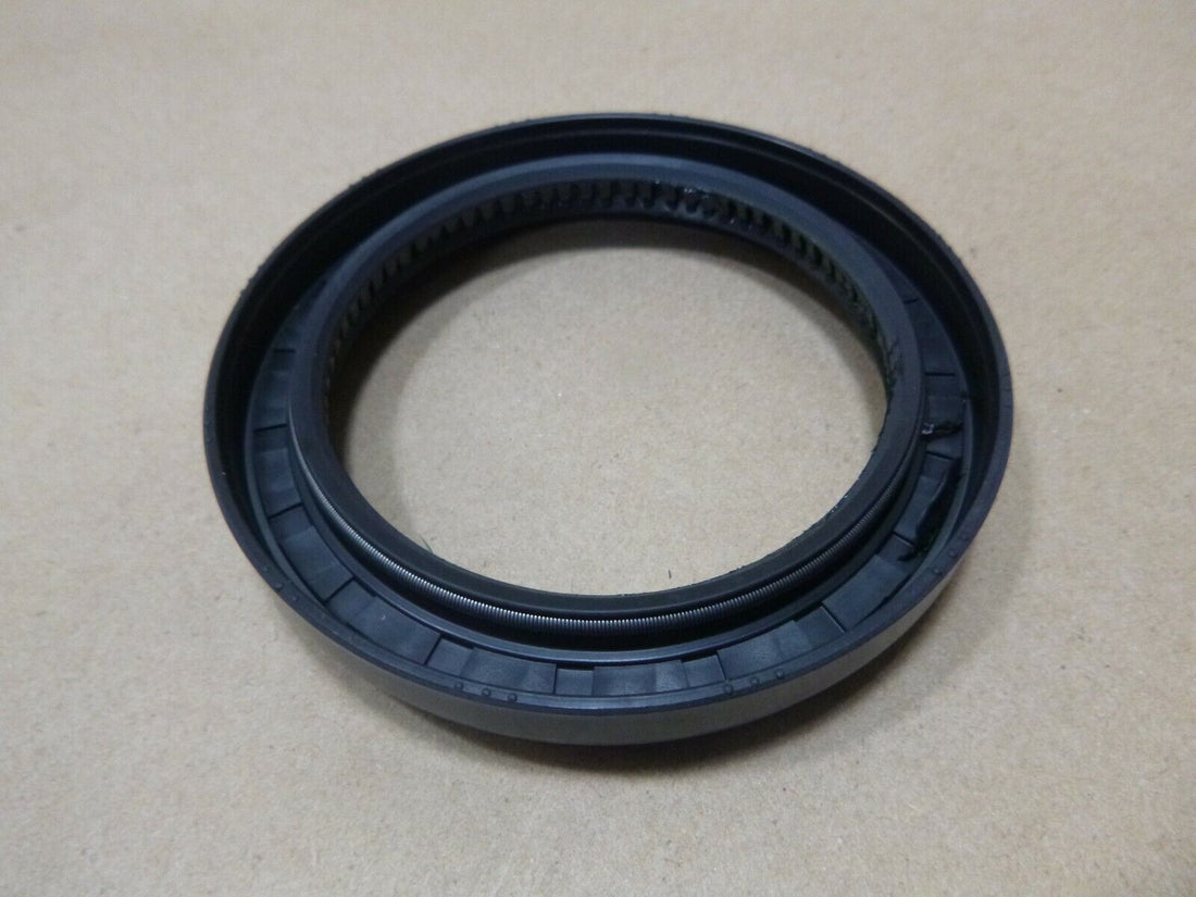 International Truck Axle Pinoin Oil Seal 1651280C91 Navistar 967228R91 Spicer | Replacement Truck Parts, Trailer Accessories, Automobile Supplies, Car Parts &amp; Accessories