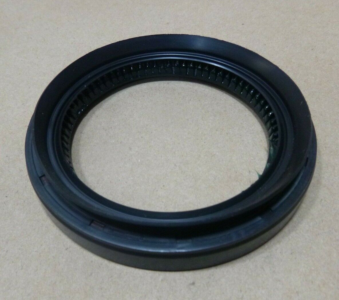 International Truck Axle Pinoin Oil Seal 1651280C91 Navistar 967228R91 Spicer | Replacement Truck Parts, Trailer Accessories, Automobile Supplies, Car Parts &amp; Accessories