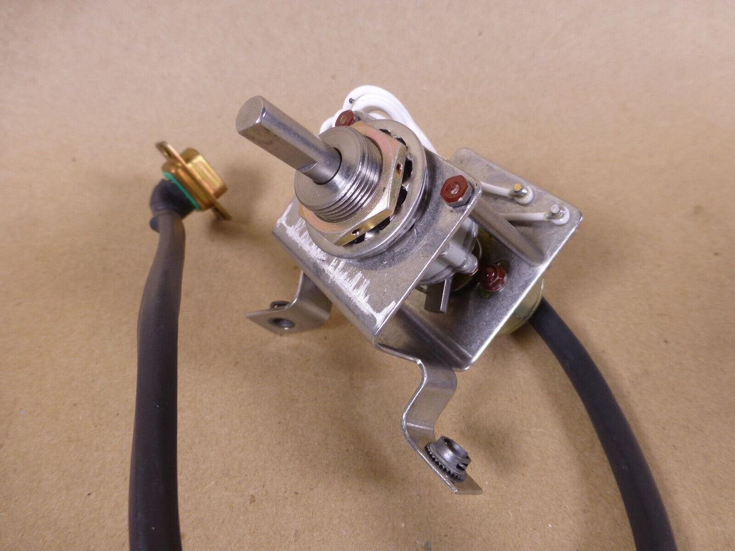 Janco 24315 Rotary Switch Fits Rockwell 13580009 , 5930-01-466-7778 | Industrial MRO Replacement Parts, Manufacturing Machine Parts &amp; Components, Heavy Equipment Parts Supplier