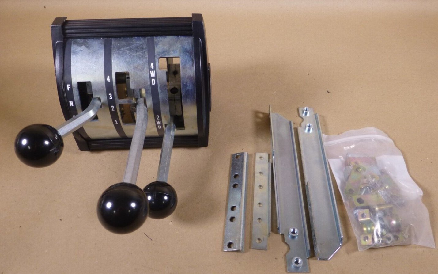 Koehring Terex LRT 110 Crane Lever Shift Gate Control 709-1029 2520-01-262-5254 | Industrial Tractor Parts Supplier and Surplus Tractor Parts &amp; Accessories