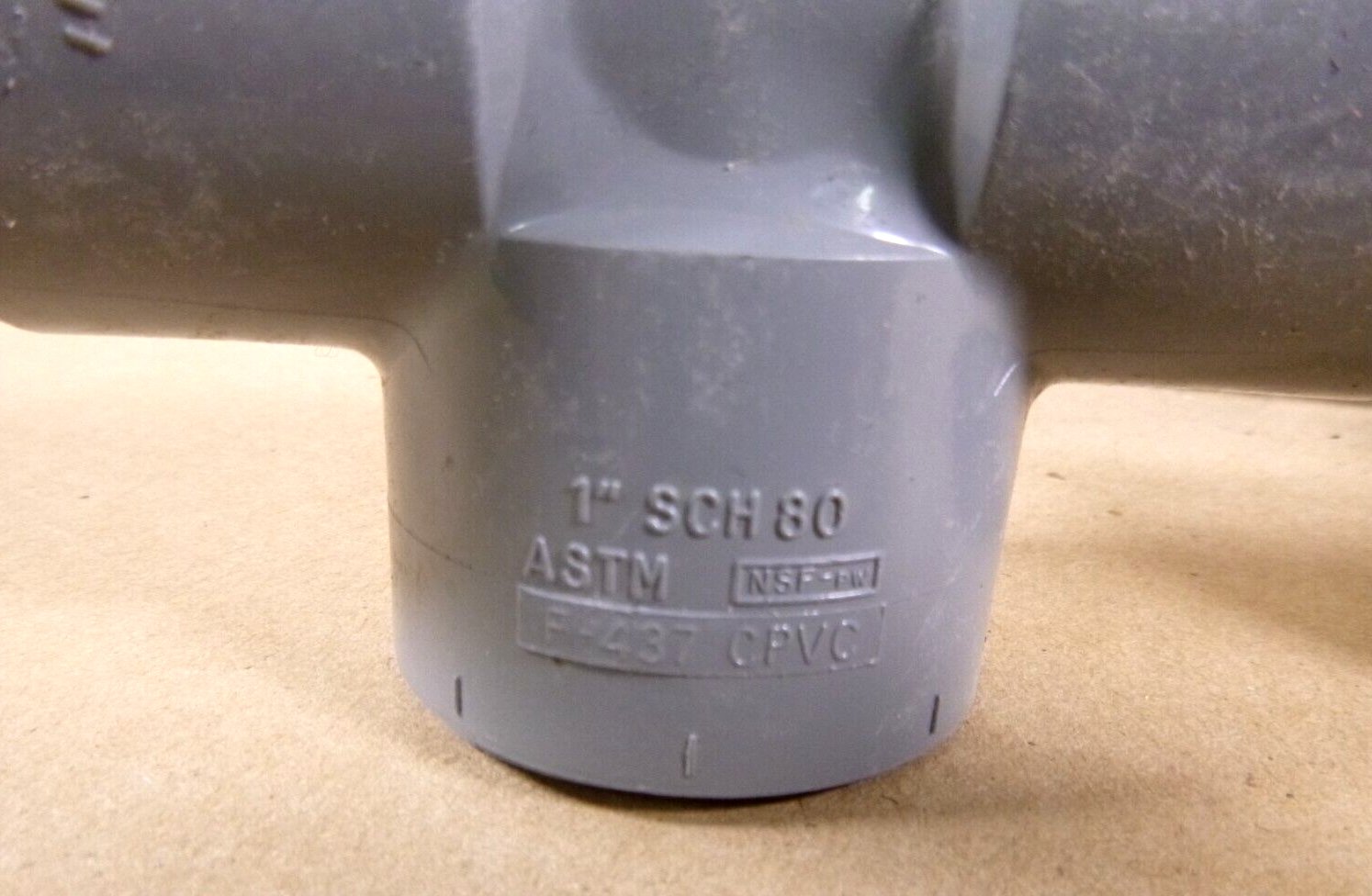 (Lot of 10) 1" Schedule 80 CPVC Threaded Tee - Eslon Made in USA | Industrial MRO Replacement Parts, Manufacturing Machine Parts &amp; Components, Heavy Equipment Parts Supplier