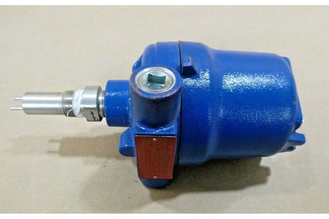 Magnetrol Flow / Level Switch TDF - 1200 - EOO/4T1 - 1220 - 002 , 24 Vdc - 8 Amp - SPDT - Royal Equipment Royal Equipment