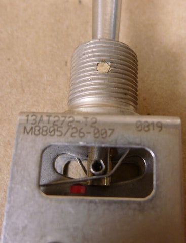 MICRO SWITCH M8805/26 - 007 TOGGLE SWITCH 2 POLE, DOUBLE THROW 3 - POS 13AT272 - T2 - Royal Equipment MICRO SWITCH