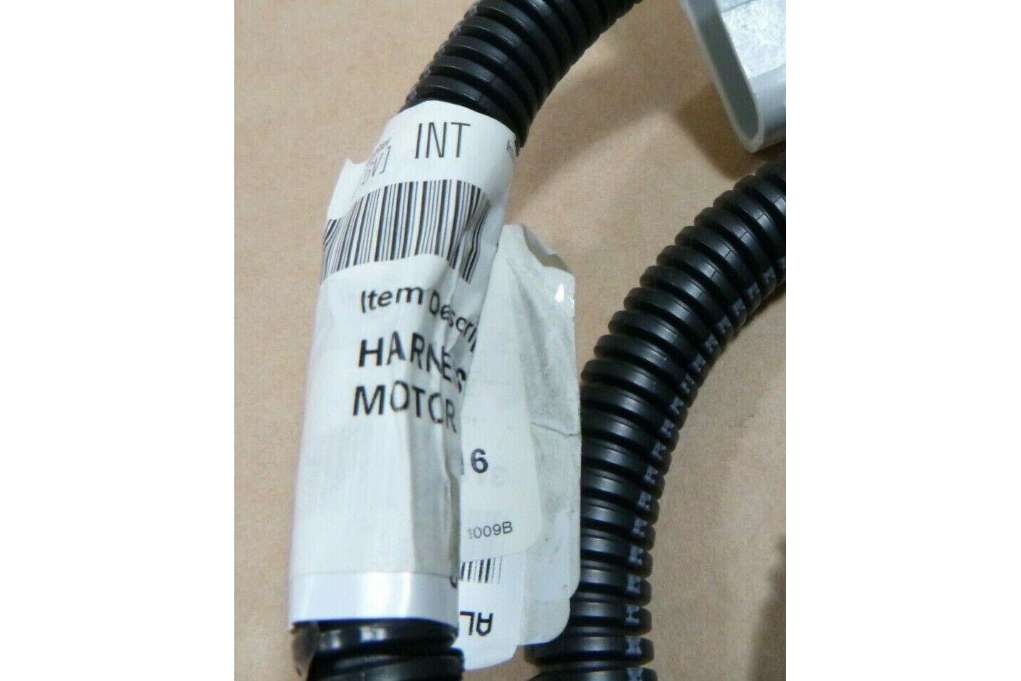 MRAP MAXXPRO DASH WIPER MOTOR WIRING HARNESS 3112814C91L , 6150-01-556-5587 | Genuine FMTV Replacement Parts, LMTV Parts For Sale and Military Surplus Medium Tactical Vehicle Parts &amp; Components