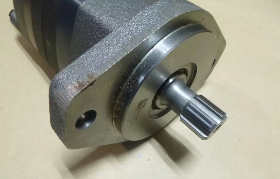 2000 Series CHAR-LYNN 104-3855-006 High Torque Geroler Disc Hydraulic Motor | Industrial Electric Motors, Pumps &amp; Parts