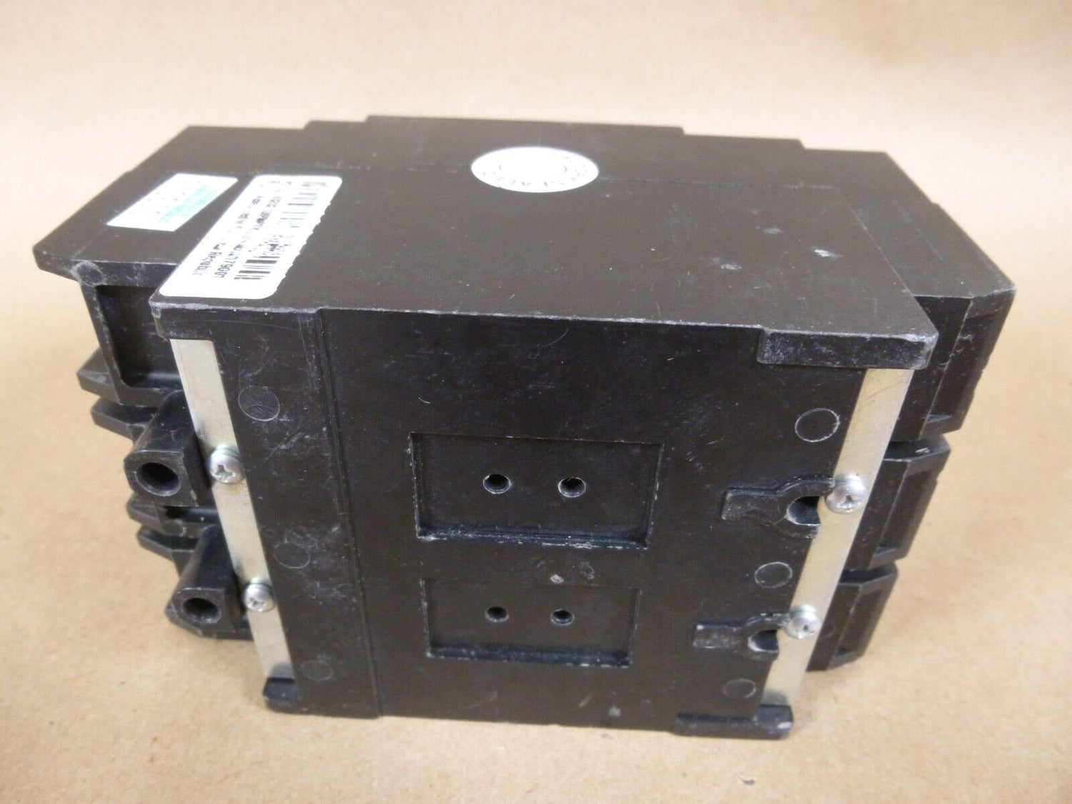 Eaton GCH3015 Circuit Breaker , 3P , 15A , 600Y/347 VAC/CA , 125/250VDC | Electrical MRO Replacement Parts &amp; Components and Commercial Electrical Supplies Company