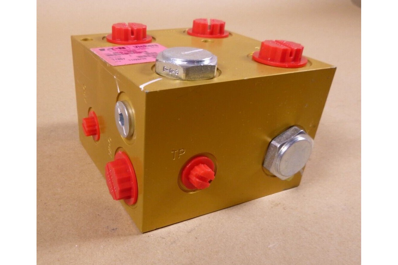 New Eaton Vickers MCD-3893 Hydraulic Manifold M1070 , NSN 4810-01-484-6481 | Industrial MRO Replacement Parts, Manufacturing Machine Parts &amp; Components, Heavy Equipment Parts Supplier