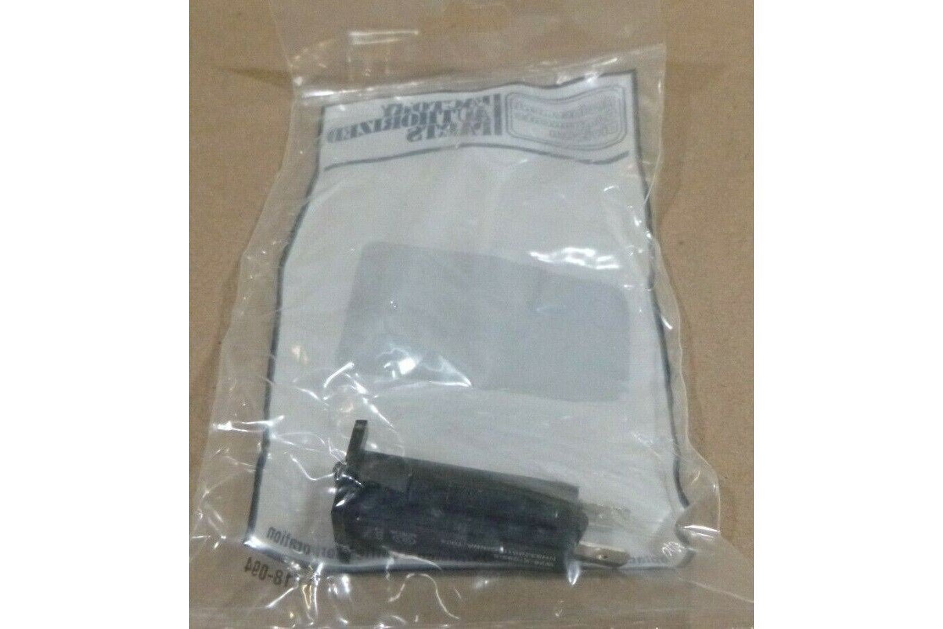 NEW GENUINE CARRIER CIRCUIT BREAKER HH83ZB010 OEM W28-X1095-5 5925-01-477-6200 | Industrial MRO Replacement Parts, Manufacturing Machine Parts &amp; Components, Heavy Equipment Parts Supplier