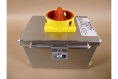 NEW MENNEKES ME 30ST1A-M2 ST MOTOR DISCONNECT 30AMP 600V 10HP/MAX | Electrical MRO Replacement Parts &amp; Components and Commercial Electrical Supplies Company