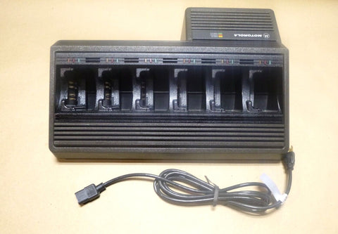 NEW MOTOROLA 6 RADIO RAPID RACK CHARGER NTN1177D (NEW SURPLUS FROM 2001) - Royal Equipment MOTOROLA