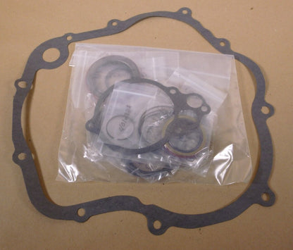 New OEM John Deere 4070019 Gasket Kit Genuine , 5330-01-293-6731 | Industrial Tractor Parts Supplier and Surplus Tractor Parts &amp; Accessories