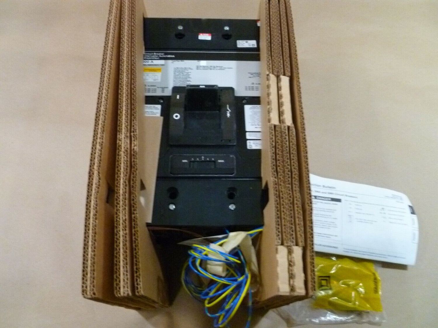 New Square D MHL3680036DC1680 Molded Case Circuit Breaker 600 Volt 800 Amp | Electrical MRO Replacement Parts &amp; Components and Commercial Electrical Supplies Company