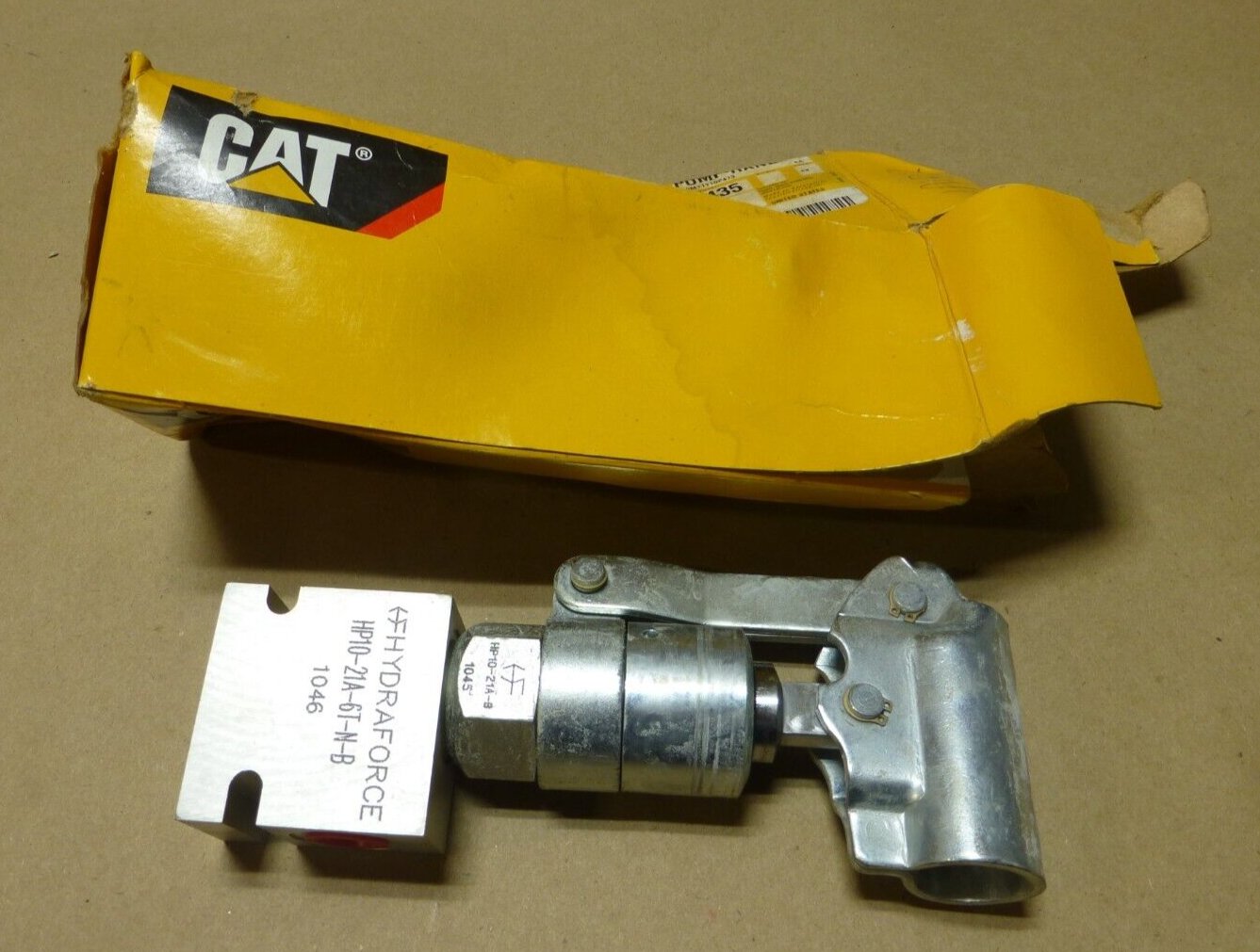 OEM CAT CATERPILLAR 156-3435 HAND PUMP FOR CS68B CS66B CS11 GC CS56B CS12 GC | Industrial Tractor Parts Supplier and Surplus Tractor Parts &amp; Accessories