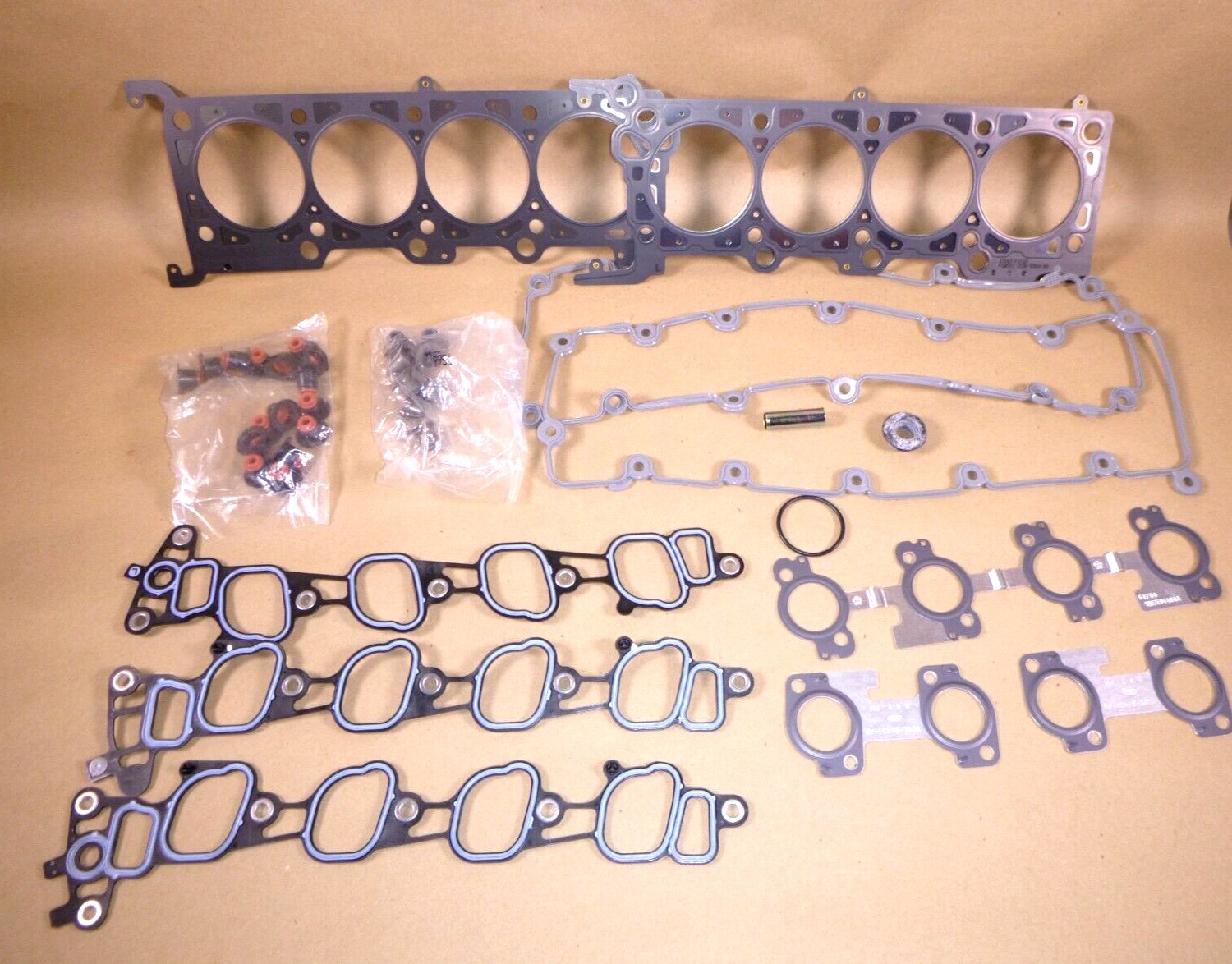 OEM Genuine Ford Gasket Kit 2L3Z-6079-DA, 2L3Z-6079-DB, 2L3Z-6079-A, 2L3Z-6079-A | Replacement Truck Parts, Trailer Accessories, Automobile Supplies, Car Parts &amp; Accessories
