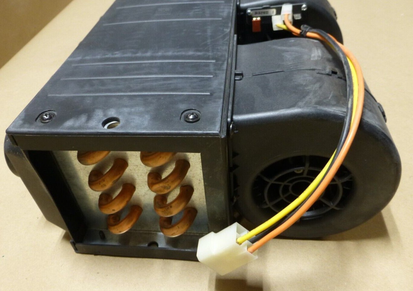 OEM Manitou 562610 Chauffage Heating Cab Heater For MLT 845-120 S5 E3 , 845-120 | Industrial Tractor Parts Supplier and Surplus Tractor Parts &amp; Accessories