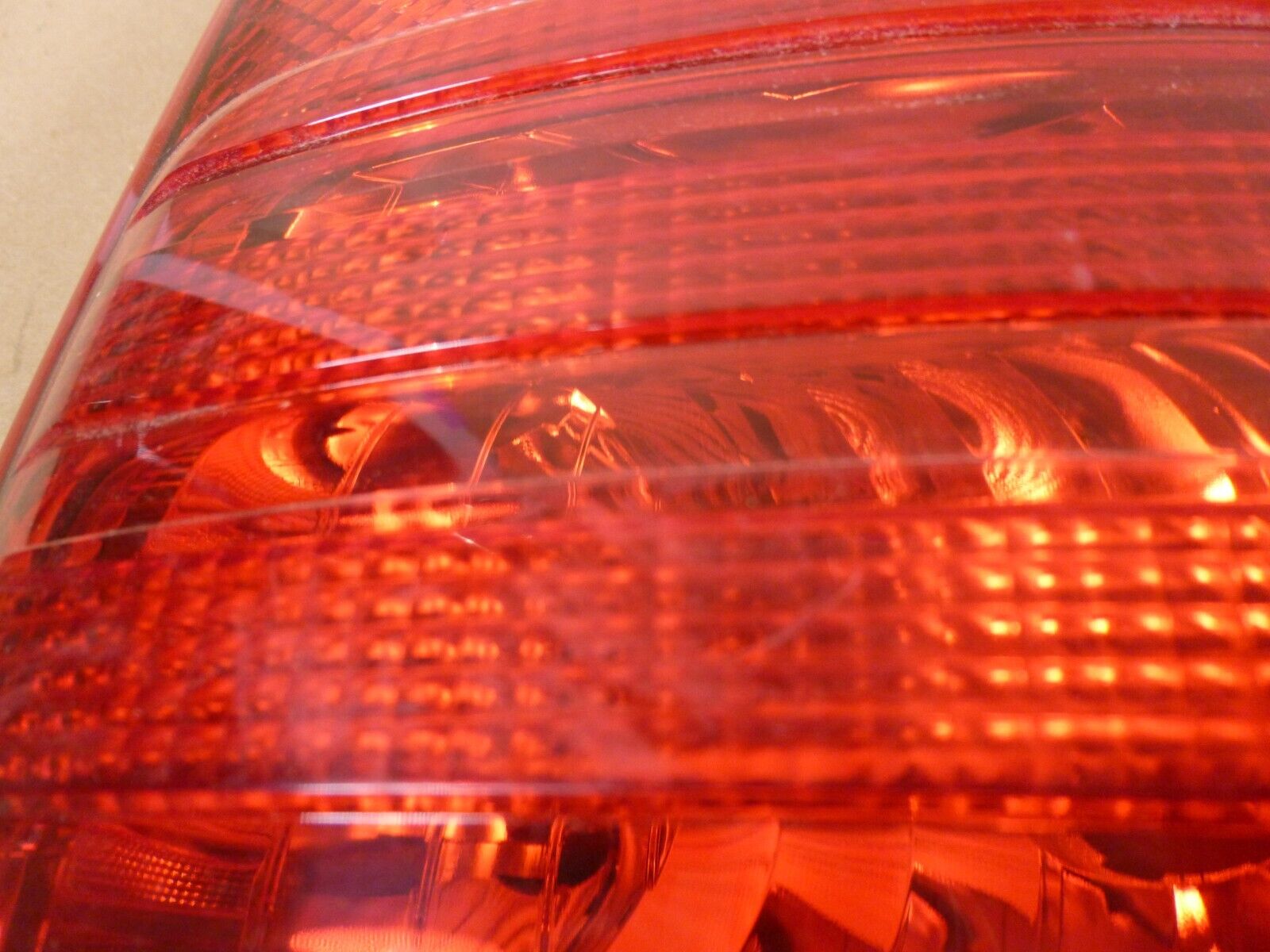 OEM Toyota 81550-60610 Rear Right Tail Combination Light Lamp RH Land Cruiser | Replacement Truck Parts, Trailer Accessories, Automobile Supplies, Car Parts &amp; Accessories