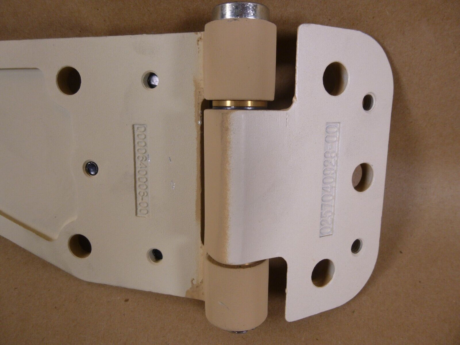 Oshkosh 23KP721 M-ATV Door Hinge 0312107183-00 , 2510-01-582-3502 | Genuine FMTV Replacement Parts, LMTV Parts For Sale and Military Surplus Medium Tactical Vehicle Parts &amp; Components