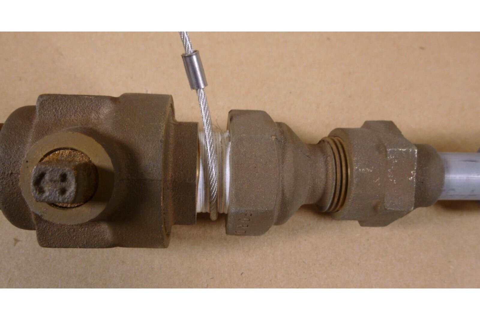Pulsafeeder J61135 Stop Assembly 3/4" NPT CPVC Pump | Industrial MRO Replacement Parts, Manufacturing Machine Parts &amp; Components, Heavy Equipment Parts Supplier