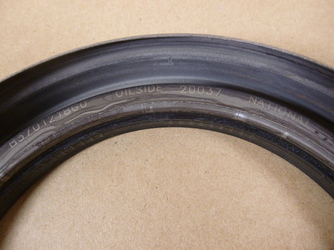 (QTY 2) NATIONAL USA B370121BG0 WHEEL SEAL M977 - M985 SEAL , 4 - 7/8" x 6 - 1/2" x 1" - Royal Equipment NATIONAL