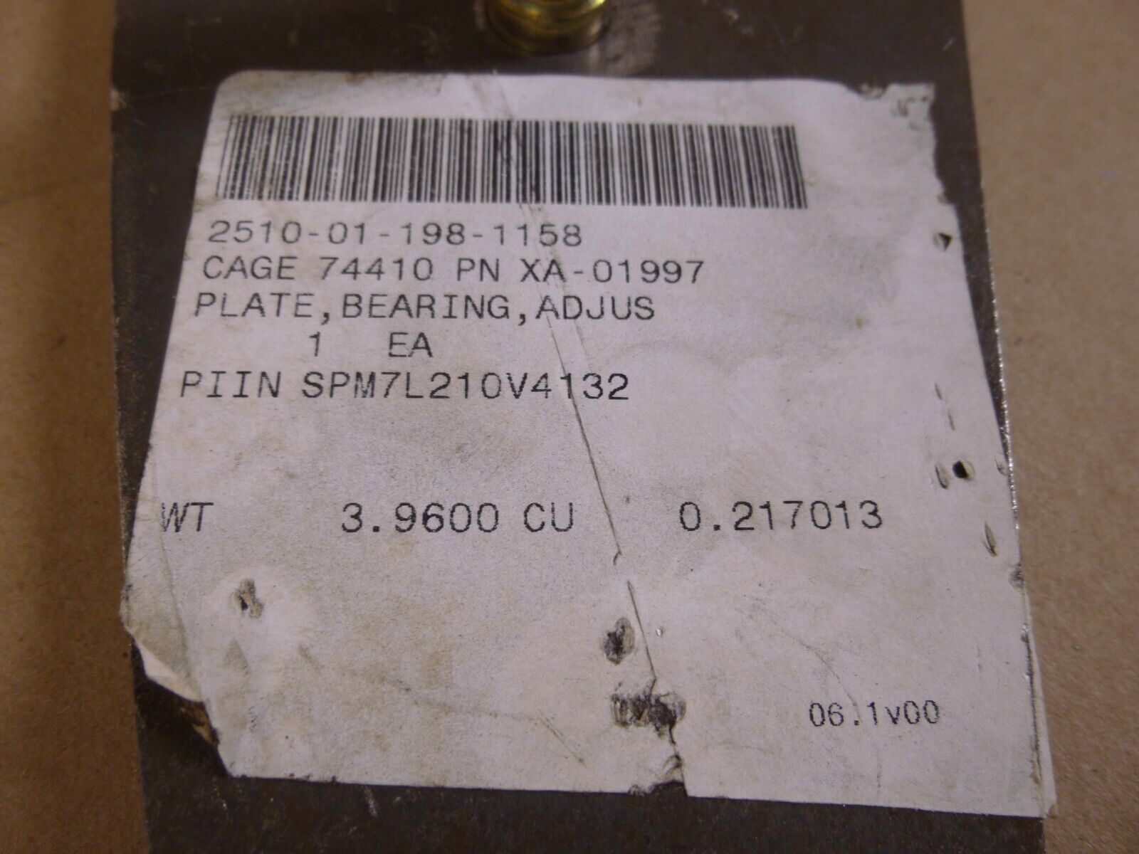SAF Holland XA-01997 RH Fifth Wheel Bearing Plate FMTV , 2510-01-198-1158 | Replacement Truck Parts, Trailer Accessories, Automobile Supplies, Car Parts &amp; Accessories