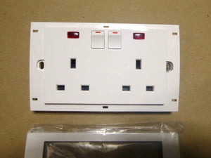 SCHNEIDER ELECTRIC VIVACE KB25N, 13A 250V TWIN SWITCHED SOCKET WITH NEON - WHITE - Royal Equipment SCHNEIDER