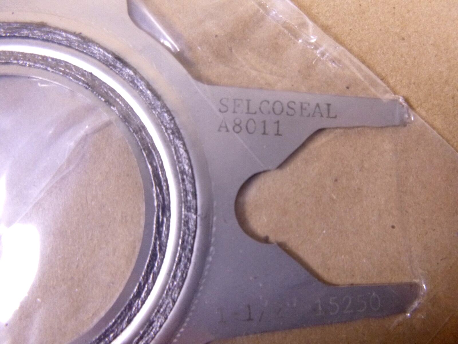 Selcoseal Selco-Seal 1-1/2" Steel Trap Stainless / Graphite Gasket 15250 | Industrial MRO Replacement Parts, Manufacturing Machine Parts &amp; Components, Heavy Equipment Parts Supplier