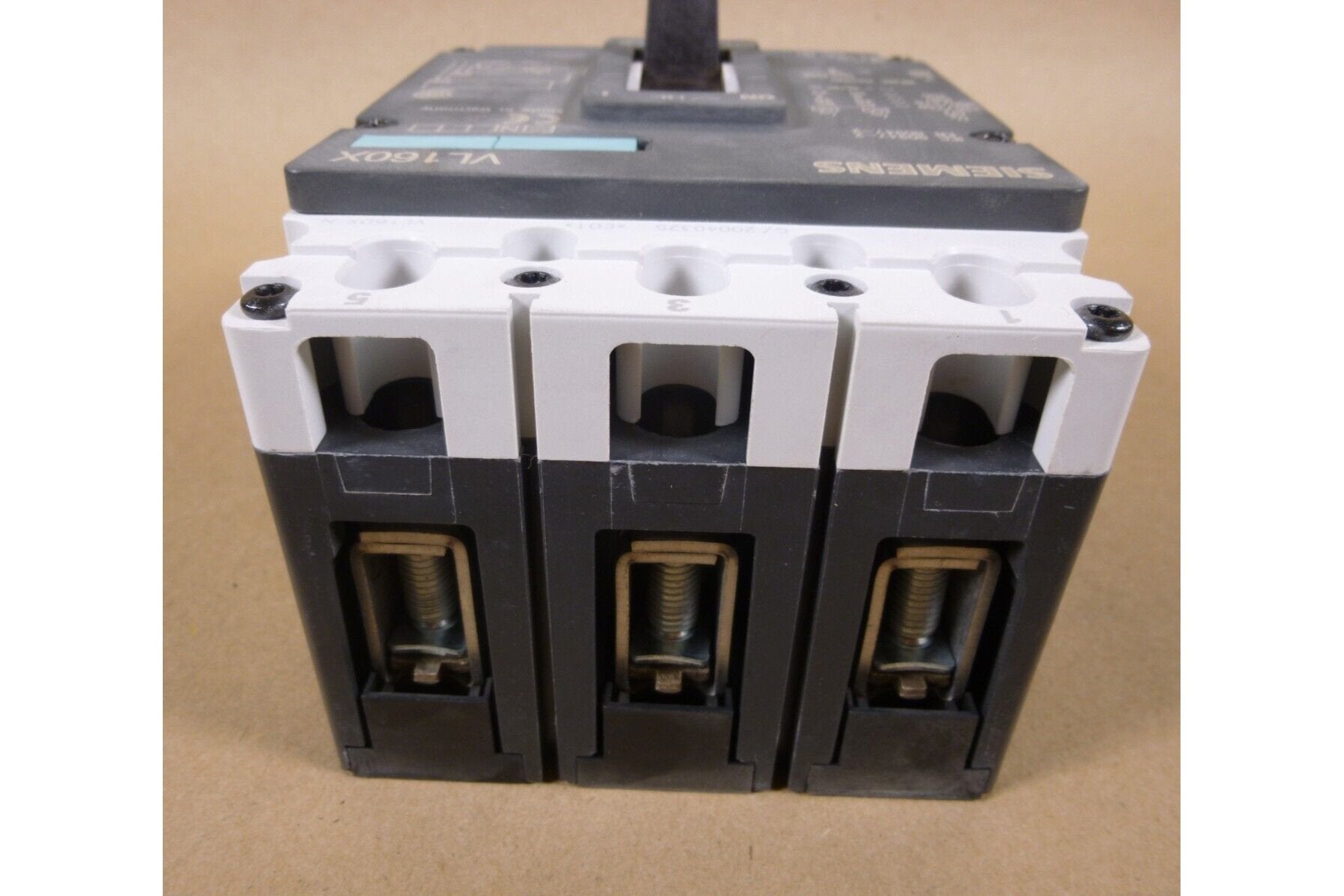 SIEMENS VL160X CIRCUIT BREAKER 40 AMPS 3VL1704-1DA33-0AA0-Z NEW | Electrical MRO Replacement Parts &amp; Components and Commercial Electrical Supplies Company
