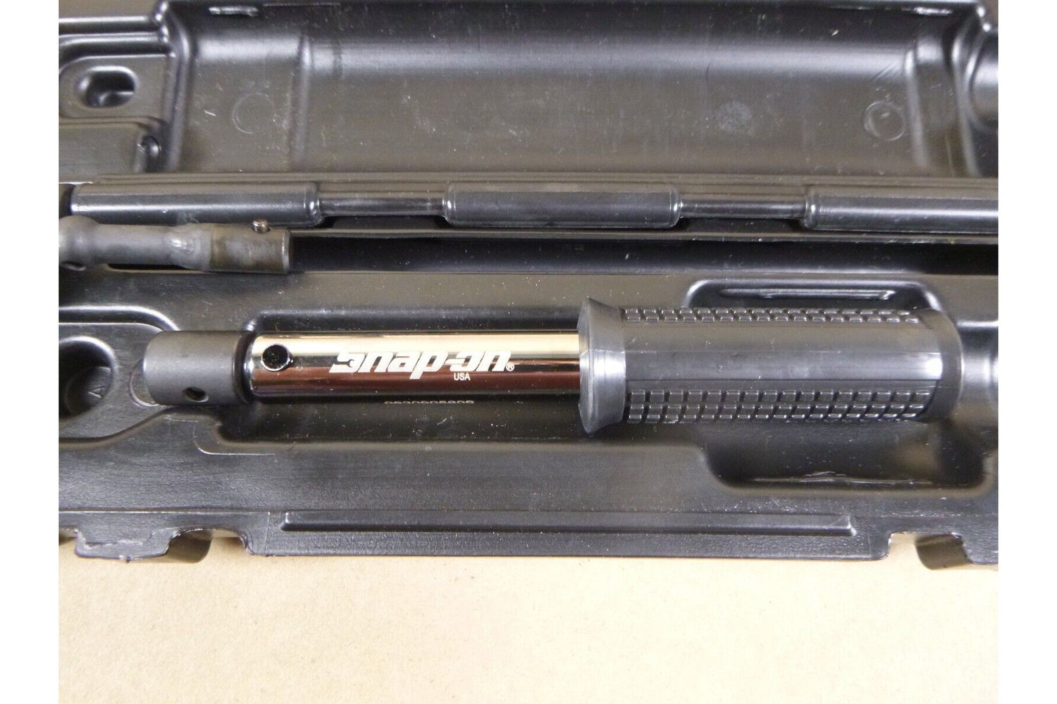 Snap On QC1P60 Preset Torque Wrench W/ QJSD8A 1/4" Drive Torque Wrench Head | Industrial MRO Tools and Replacement Industrial Equipment Components