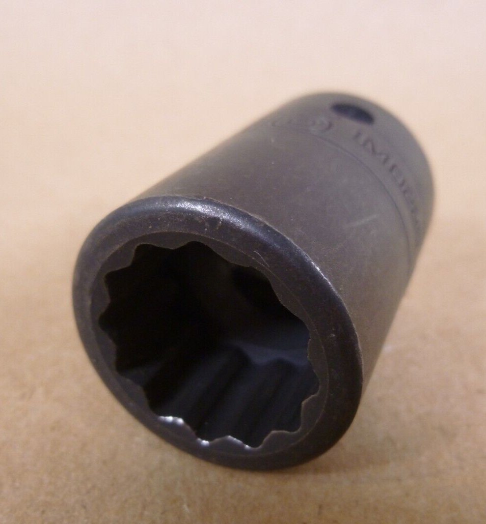 Snap-On Tools IMD220, 11/16", 1/2" Drive, 12 Point, Shallow Impact Socket | Industrial MRO Tools and Replacement Industrial Equipment Components