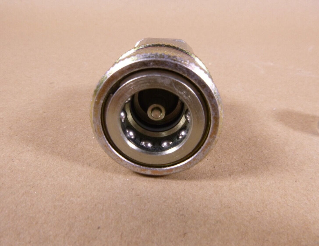 SNAP-TITE VHC8-8EM Coupler Body 3/4-16 jic 1/2 Inch Body - Steel - 4000 Psi | Industrial MRO Replacement Parts, Manufacturing Machine Parts &amp; Components, Heavy Equipment Parts Supplier