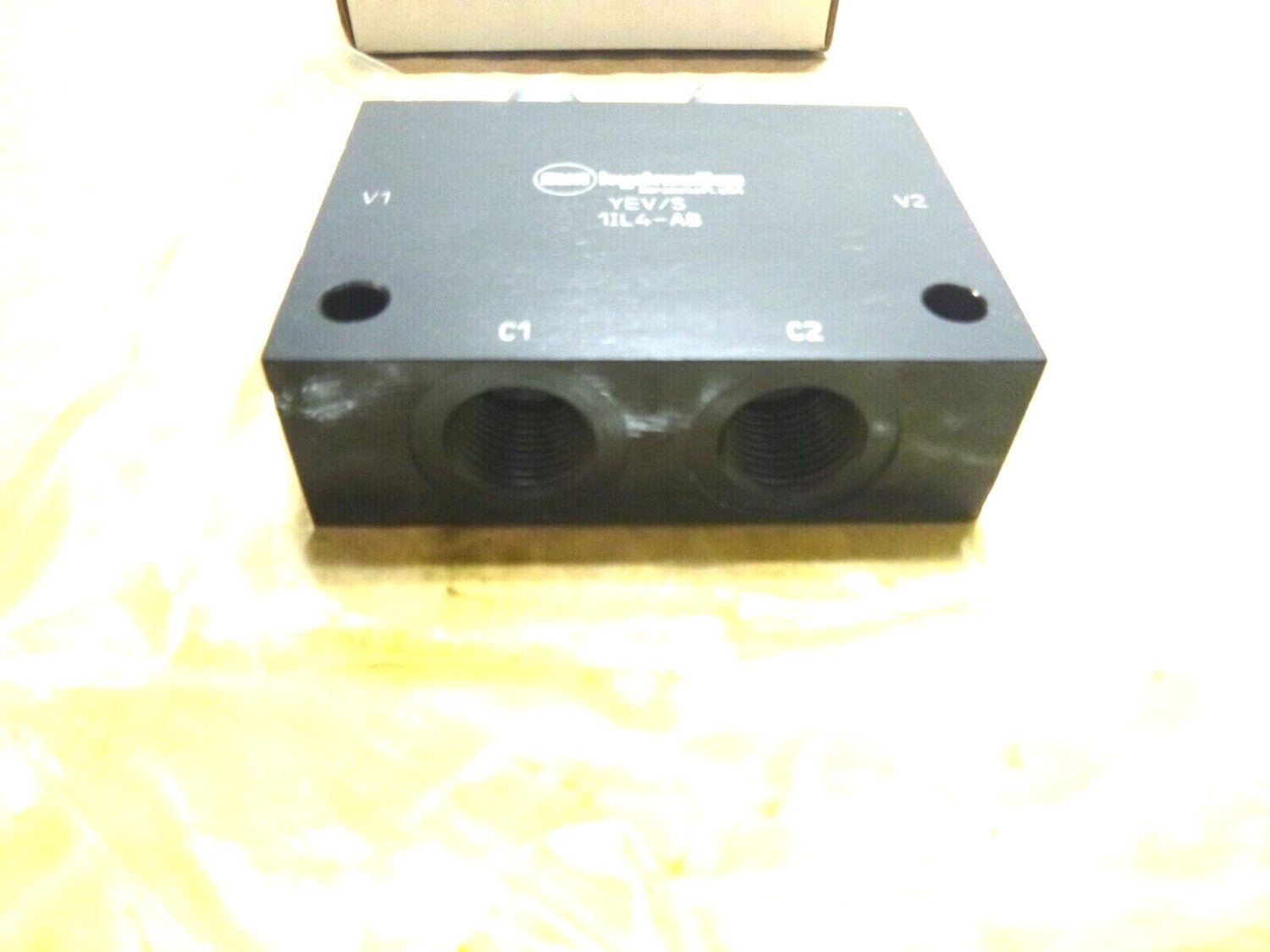 Sun Hydraulics Linear Directional Control YEV/S Manifold W/ (2) CBCG-LCN Valves | Industrial MRO Replacement Parts, Manufacturing Machine Parts &amp; Components, Heavy Equipment Parts Supplier